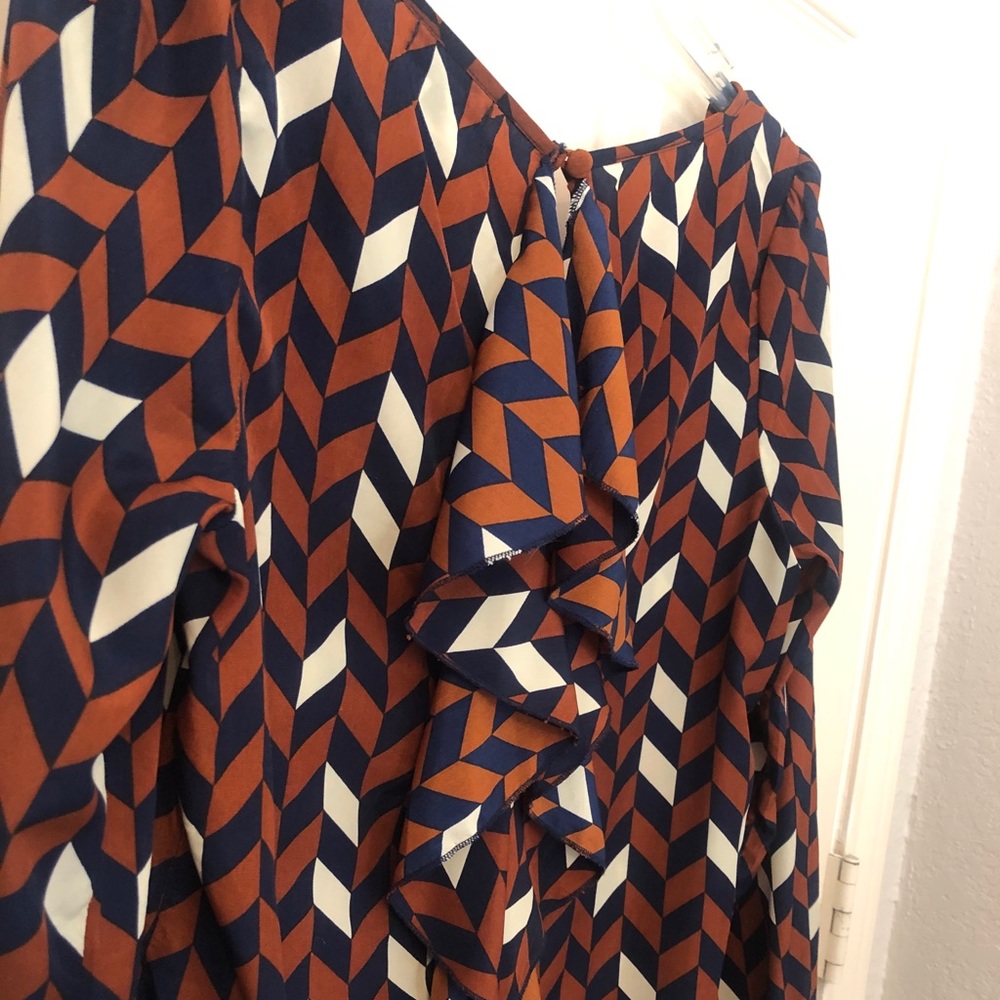 Chevron Ruffled Blouse (S) - Picture 3 of 3